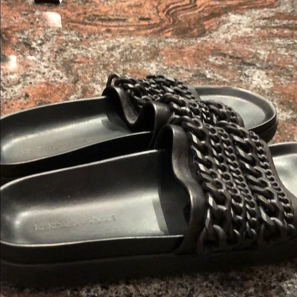 Kendal and Kylie slides